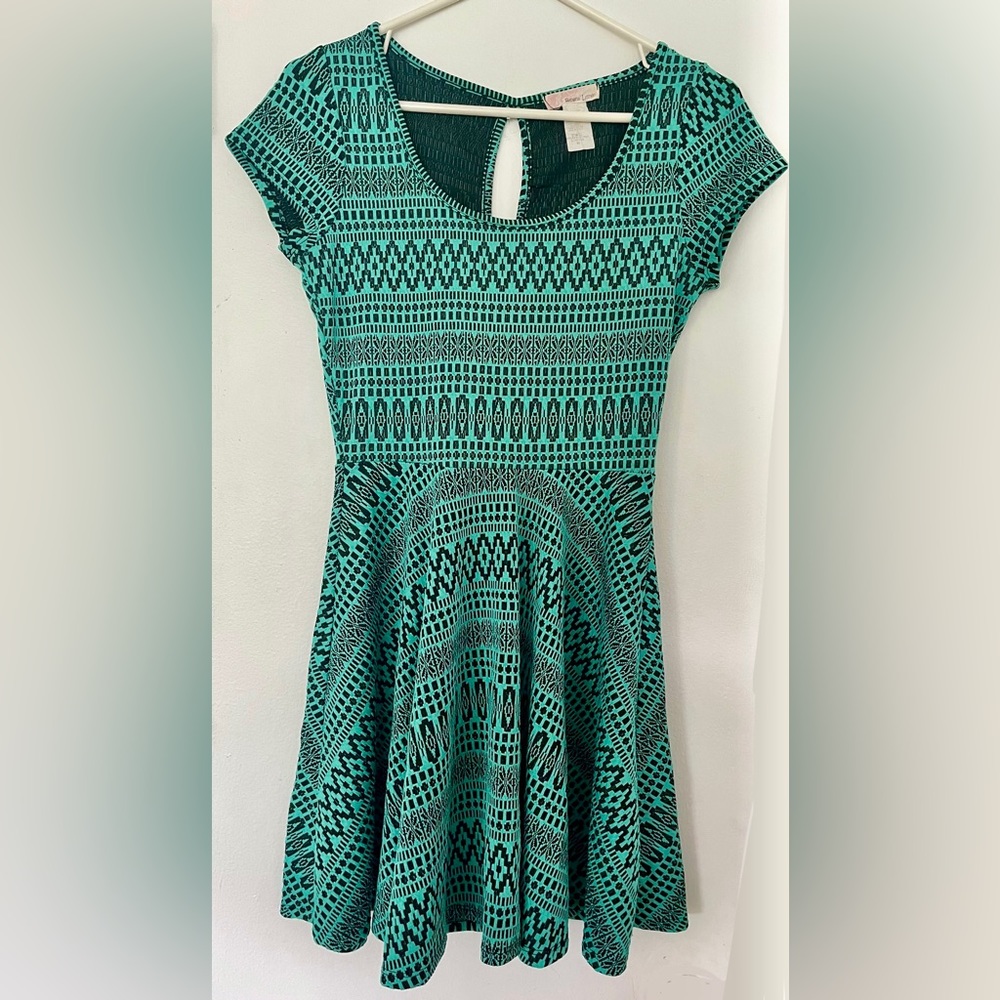 EUC Banana Lemon Women’s or Junior Fitted Flare A line Dress Short Medium M